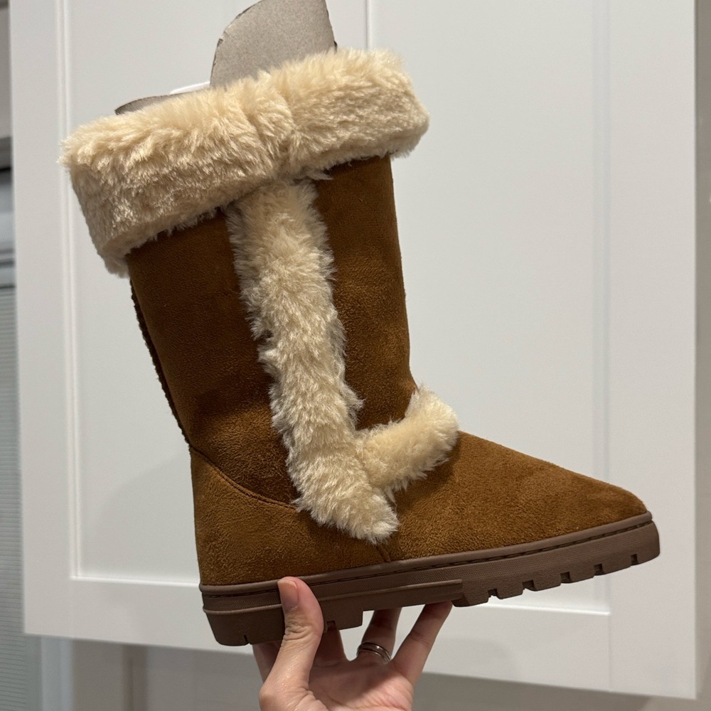 Brown snow Boots with Faux Fur Trim size 7 Style & Co